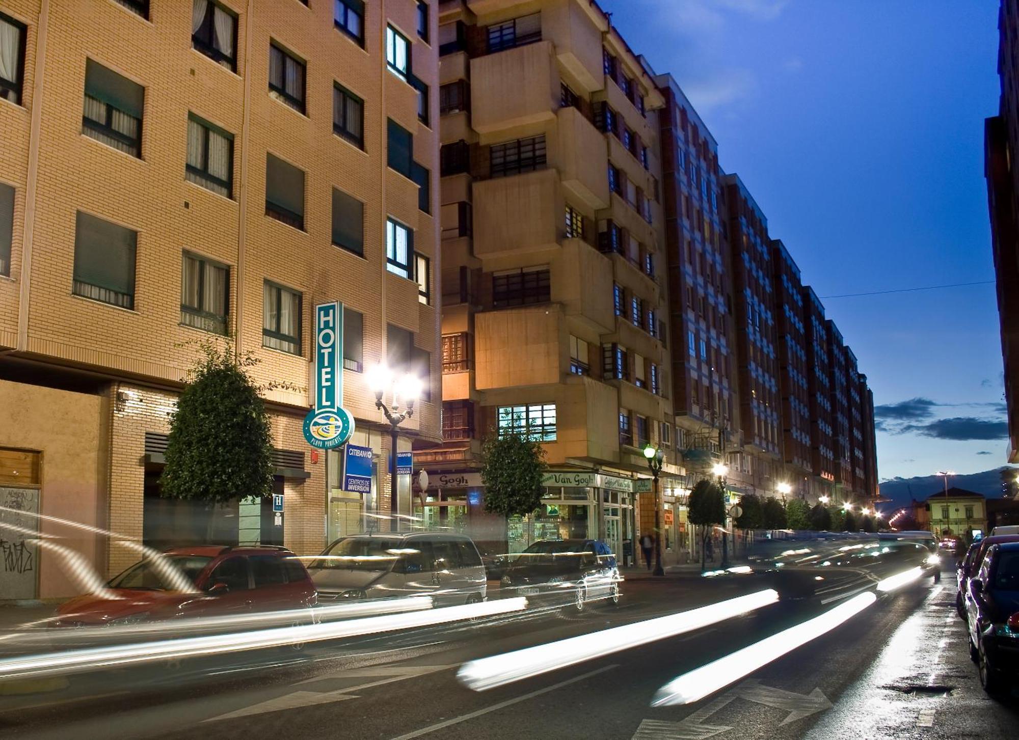 Hotel Playa Poniente Gijón Exteriör bild